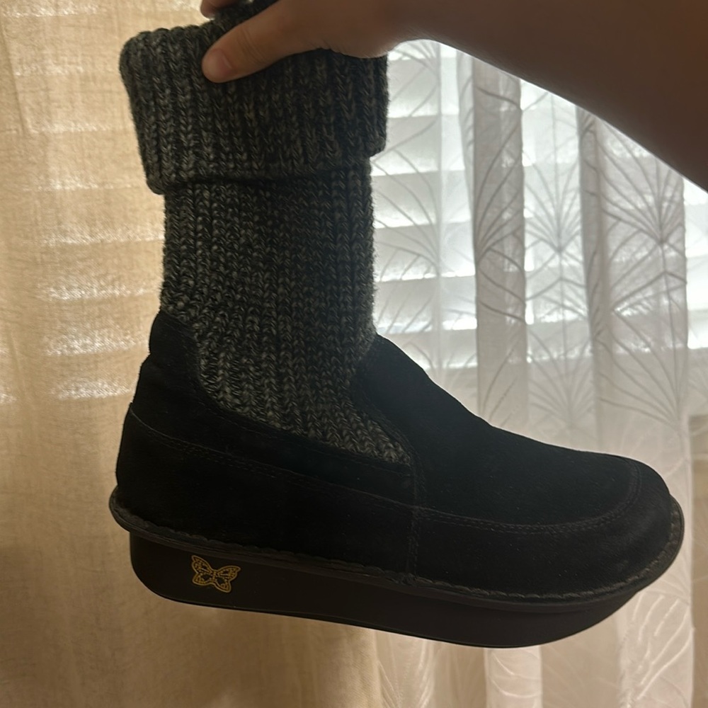 Algeria boots